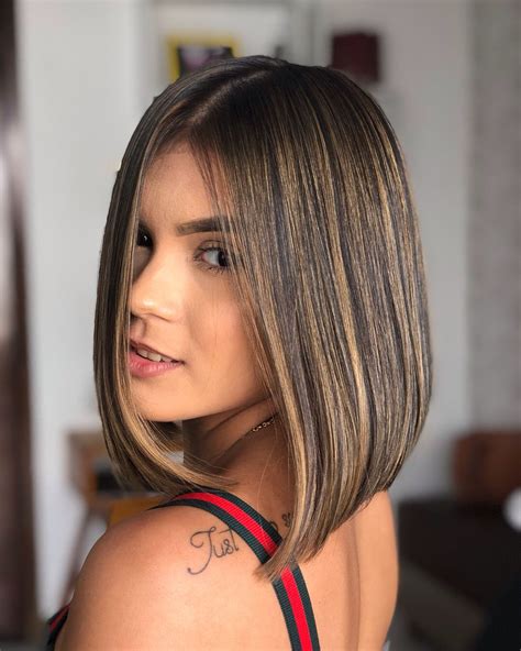 cabelo curto moreno iluminado|Morena iluminada em cabelo curto: 40 fotos lindas